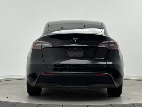 Used 2023 Tesla Model Y Long Range AWD/4WD image 7