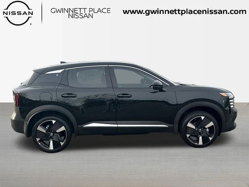 New 2026 Nissan Kicks SR image 4