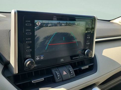 Certified 2020 Toyota RAV4 Limited FWD image 17