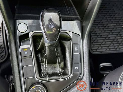 Used 2024 Volkswagen Tiguan SE R-Line AWD/4WD image 20