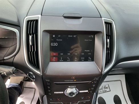 Used 2017 Ford Edge Titanium w/ Equipment Group 301A AWD/4WD image 31