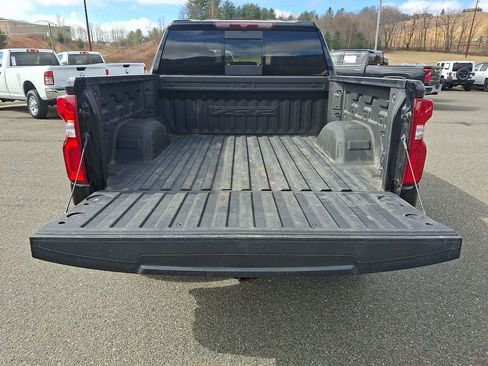 Used 2024 Chevrolet Silverado 1500 ZR2 image 29