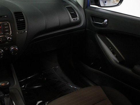 Used 2015 Kia Forte EX image 29