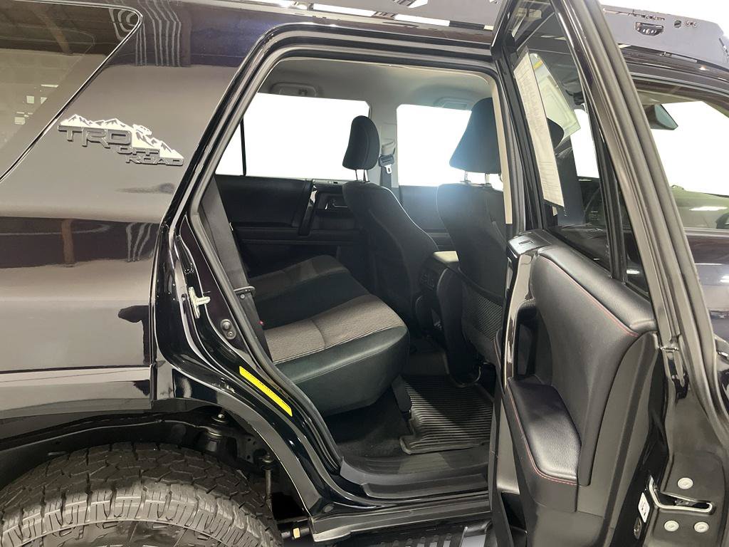 Used 2022 Toyota 4Runner TRD Off-Road AWD/4WD image 20