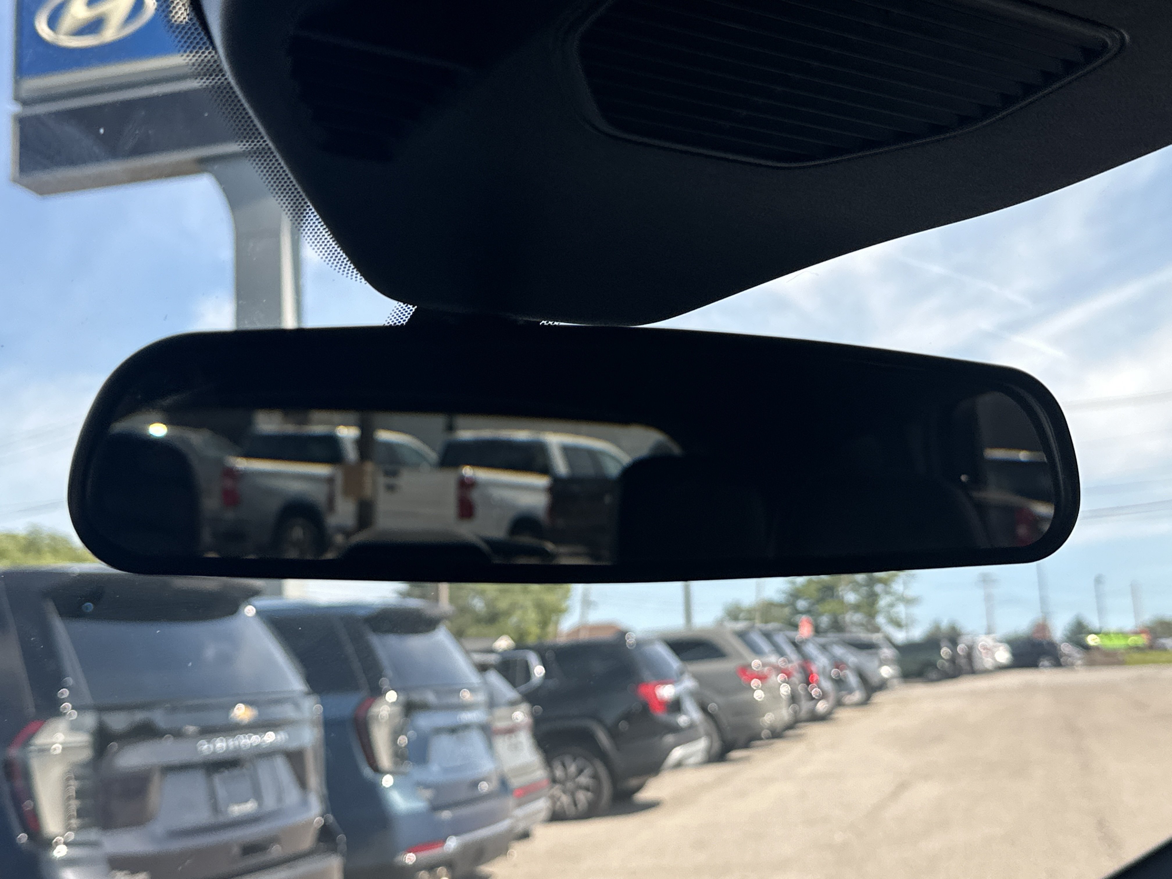 Used 2025 Ford Escape ST-Line Select AWD/4WD image 25