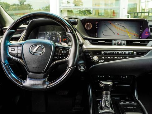 Used 2021 Lexus ES 350 w/ Premium Package FWD image 15