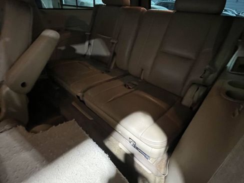 Used 2012 GMC Yukon XL Denali image 6