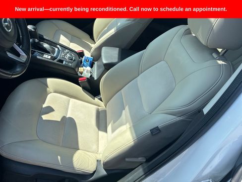 Used 2018 MAZDA CX-5 Touring w/ Preferred Equipment Package FWD image 15