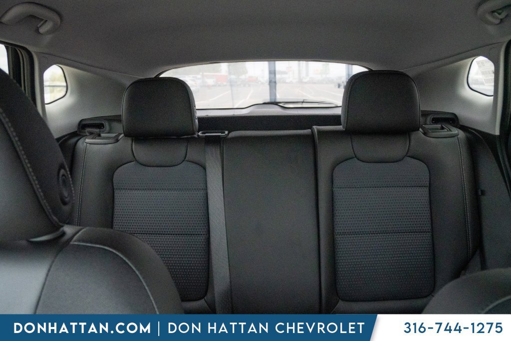 New 2026 Chevrolet Trax LT w/ LT Convenience Package FWD image 18