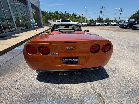 Used 2007 Chevrolet Corvette Convertible w/ Preferred Equipment Group RWD image 8