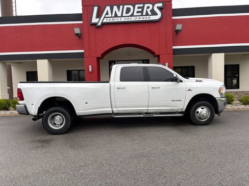 Used 2022 RAM 3500 Big Horn AWD/4WD image 8