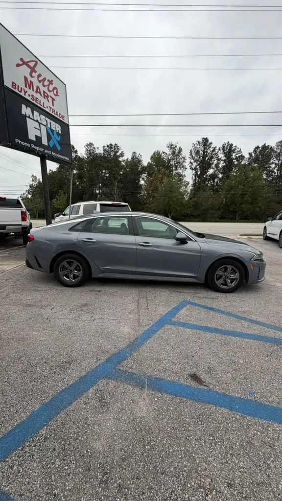 Used 2023 Kia K5 LXS FWD image 3