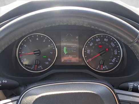 Used 2019 Toyota RAV4 XLE Premium image 10