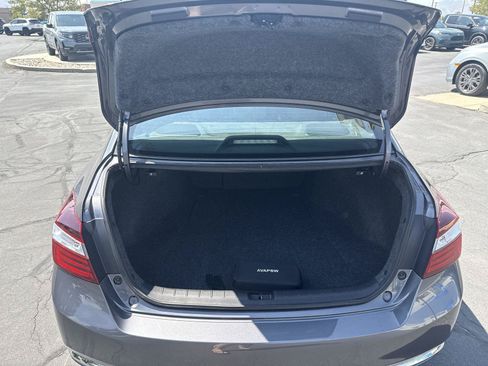 Used 2017 Honda Accord Sport Special Edition image 8