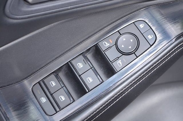 Used 2025 Nissan Rogue SV AWD/4WD image 16