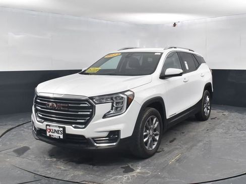 Used 2023 GMC Terrain SLT image 4