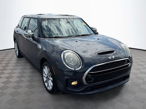 Used 2017 MINI Cooper Clubman S FWD image 3