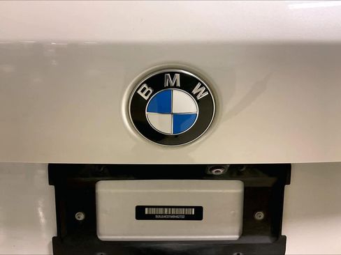 Used 2021 BMW X5 M50i w/ Executive Package image 32