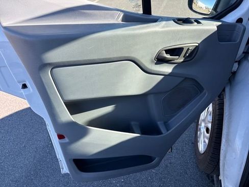 Used 2016 Ford Transit 350 XLT image 24