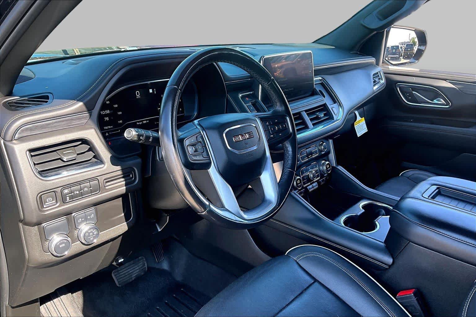 Used 2023 GMC Yukon SLT RWD image 18