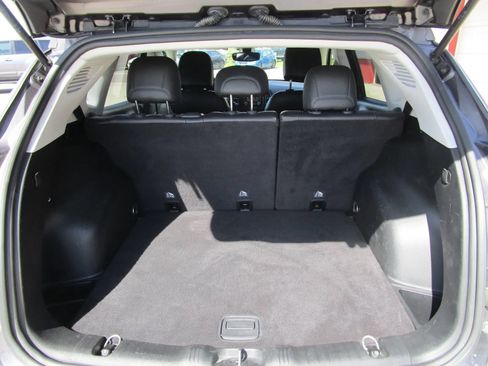 Used 2018 Jeep Compass Latitude AWD/4WD image 14