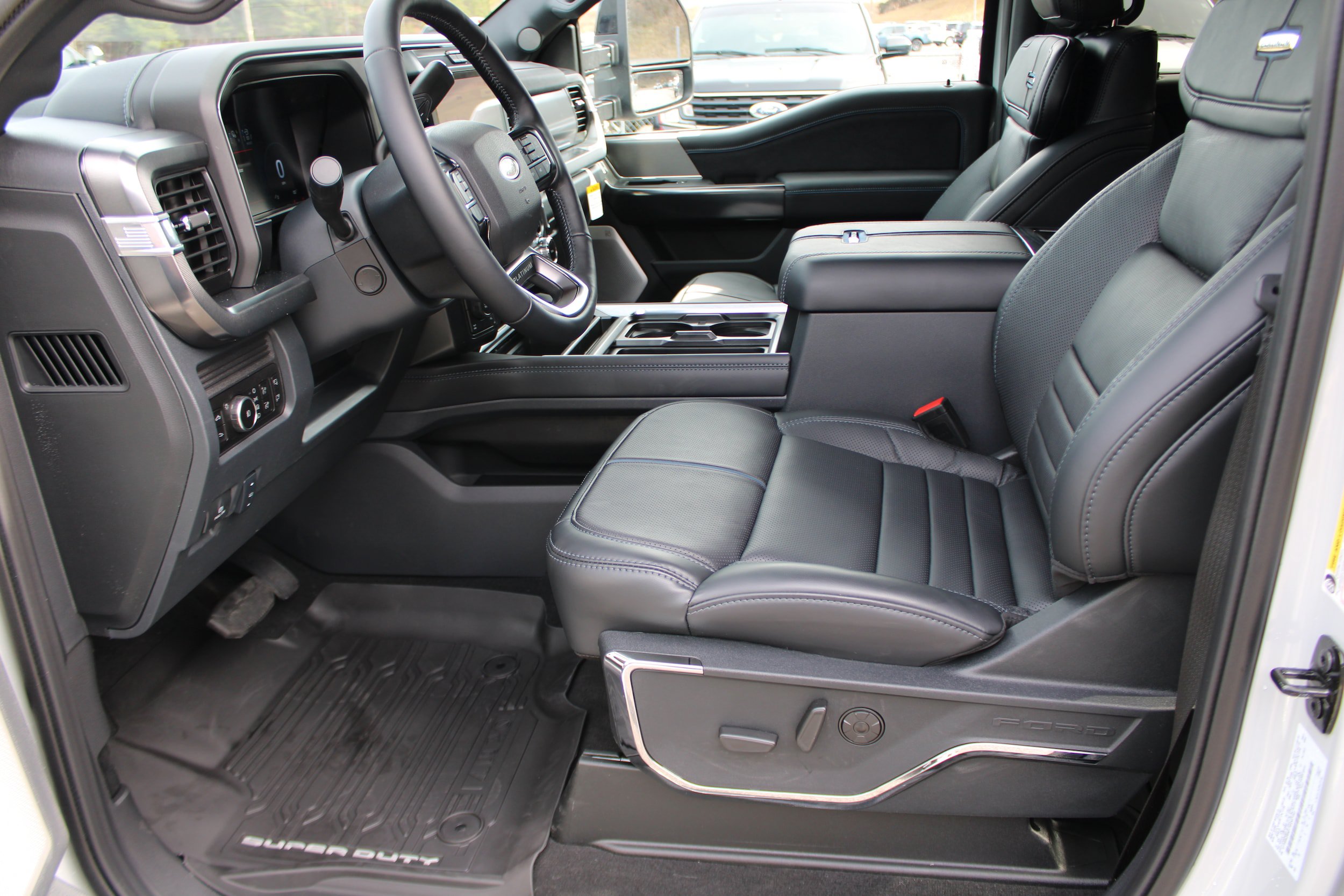 New 2026 Ford F250 Platinum AWD/4WD image 12