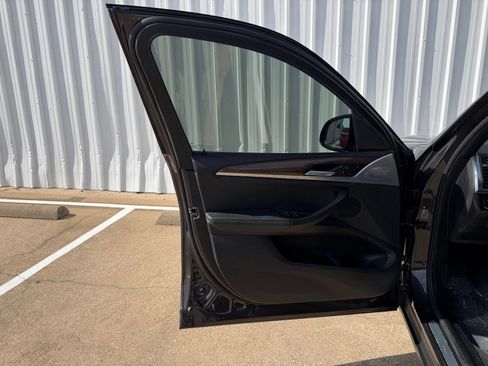 Used 2019 BMW X3 sDrive30i w/ Driving Assistance Package RWD image 19