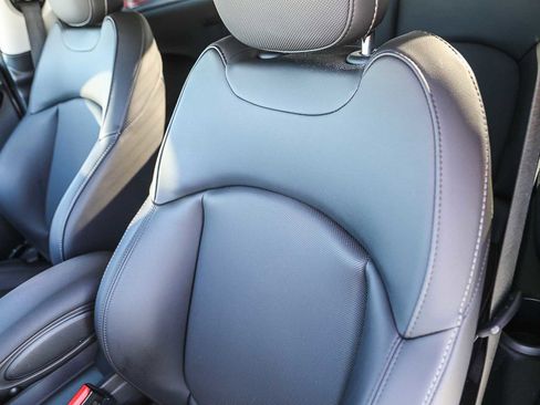 Used 2022 MINI Cooper SE image 23