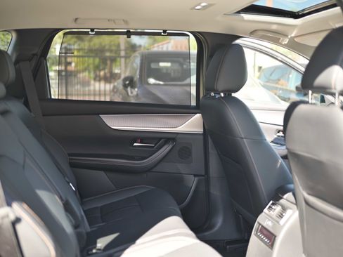 Used 2025 MAZDA CX-90 3.3 Turbo w/ Preferred Package image 15