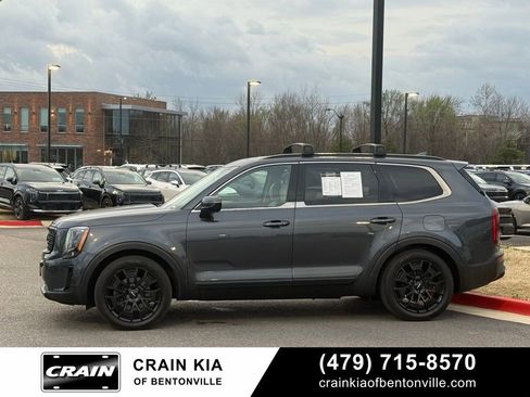 Certified 2022 Kia Telluride SX w/ Nightfall Edition Package image 4