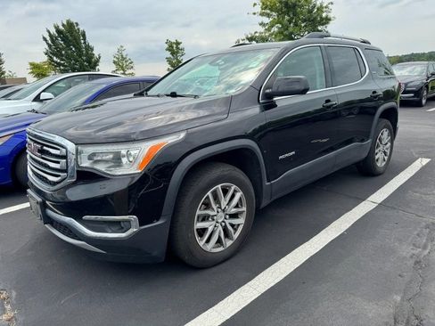 Used 2018 GMC Acadia SLE w/ Driver Alert Package I FWD image 3