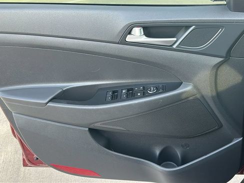 Used 2020 Hyundai Tucson SE FWD image 19