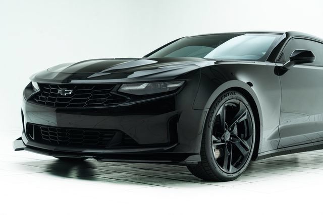 Used 2021 Chevrolet Camaro LT RWD image 10