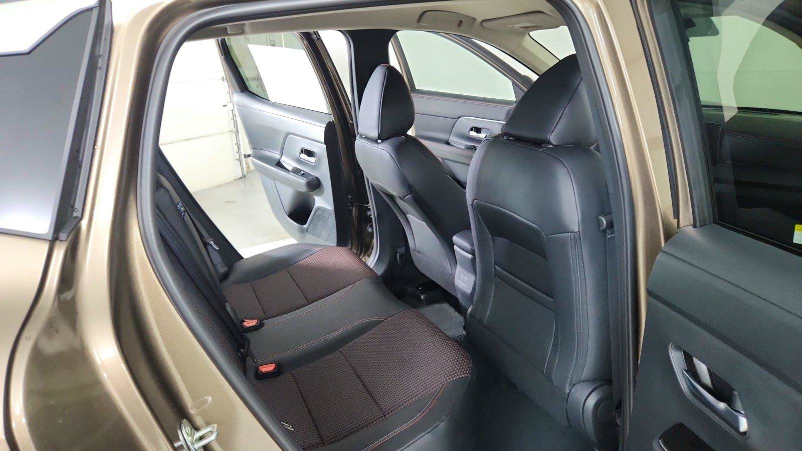Used 2026 Nissan Kicks SR w/ Cold Weather Package AWD/4WD image 25