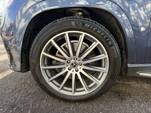 Used 2024 Mercedes-Benz GLS 580 GLS 580 image 9