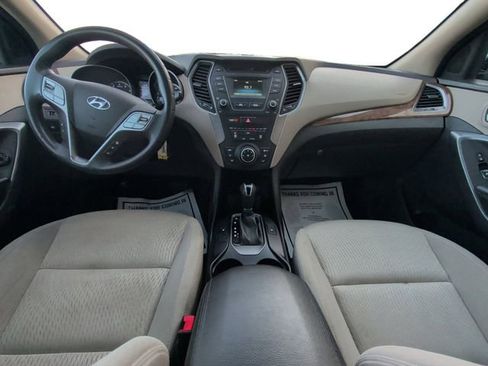 Used 2015 Hyundai Santa Fe GLS image 10