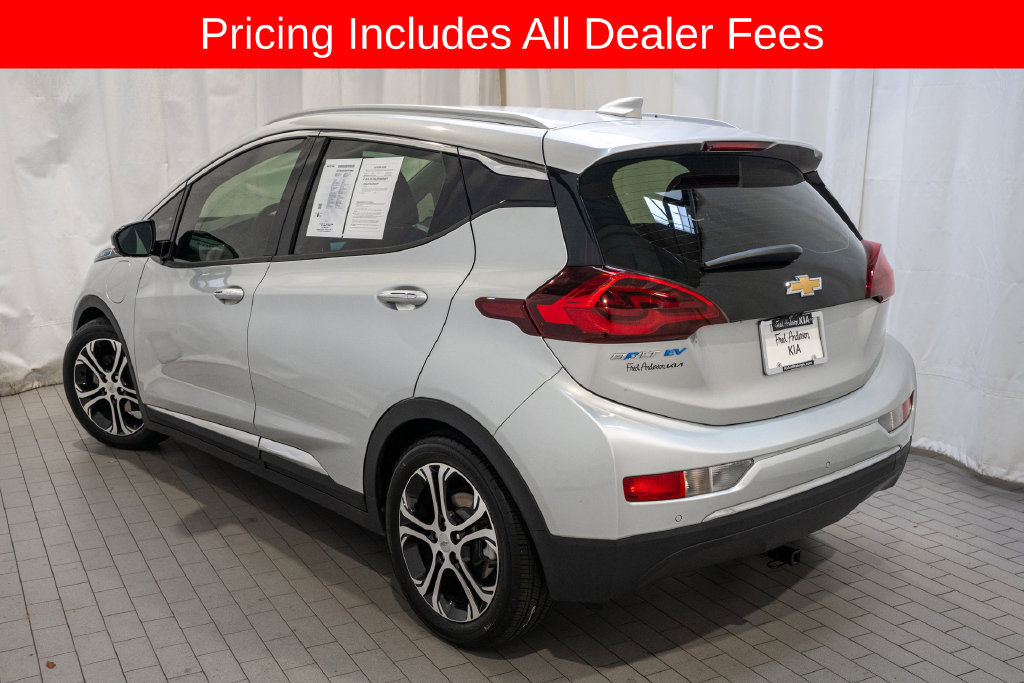 Used 2021 Chevrolet Bolt Premier w/ Infotainment Package FWD image 3