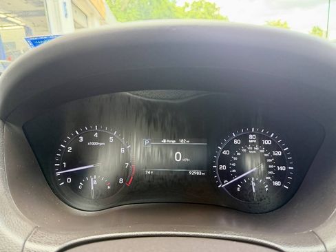 Used 2018 Genesis G80 3.8 AWD/4WD image 37