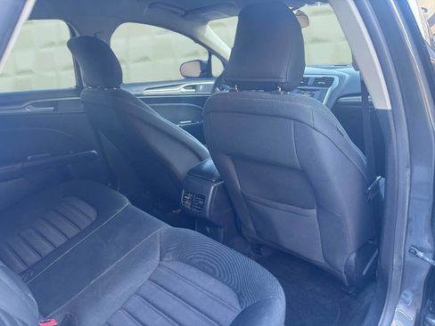 Used 2018 Ford Fusion SE image 20