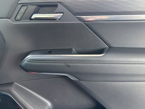 Used 2026 GMC Acadia Elevation w/ Elevation Premium Package image 23