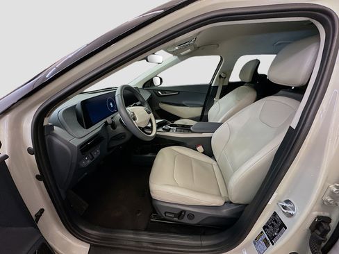 Used 2024 Kia EV6 Wind w/ Wind Technology Package AWD/4WD image 13