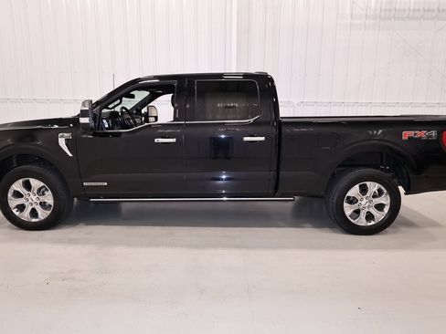 Certified 2022 Ford F150 Platinum w/ Equipment Group 701A High AWD/4WD image 7