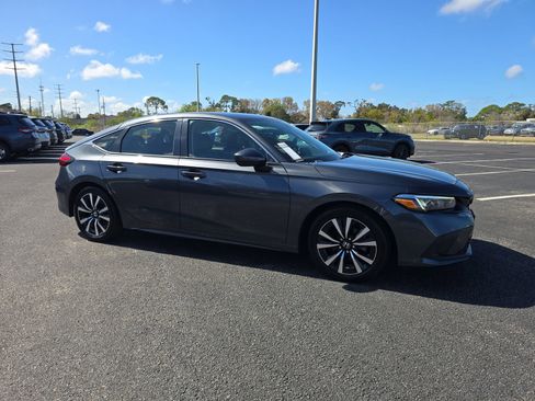 Used 2023 Honda Civic EX-L image 2