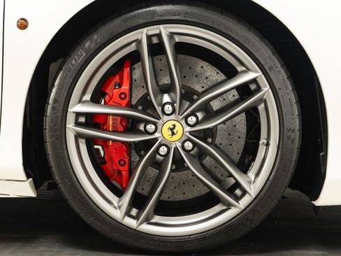 Used 2017 Ferrari 488 Spider image 36