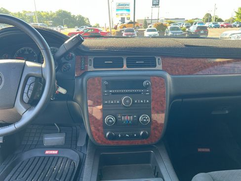 Used 2008 Chevrolet Avalanche LT w/ Convenience Package #1 image 11