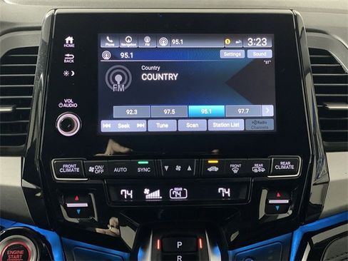 Used 2024 Honda Odyssey Touring image 12