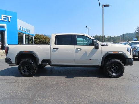 Certified 2026 GMC Sierra 2500 AT4X w/ AT4X AEV Edition AWD/4WD image 10