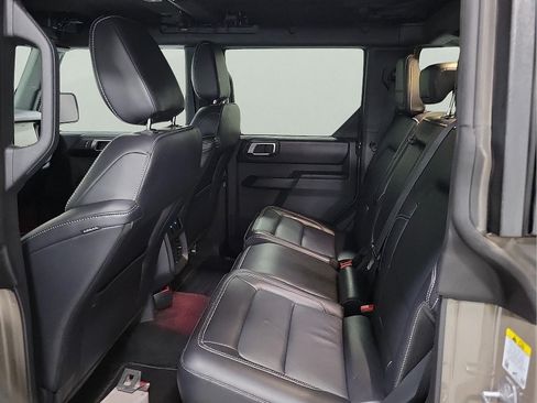 Used 2025 Ford Bronco Outer Banks AWD/4WD image 8