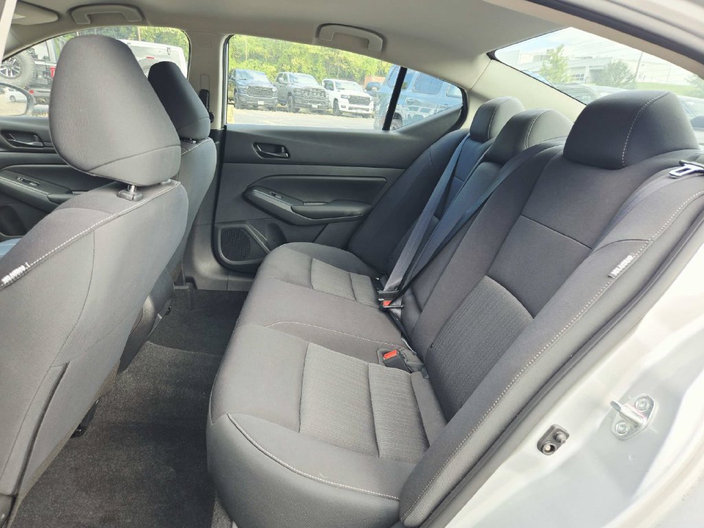 Used 2023 Nissan Altima 2.5 S FWD image 12