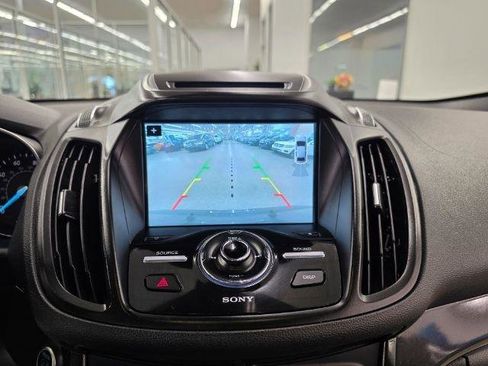Used 2017 Ford Escape Titanium AWD/4WD image 16